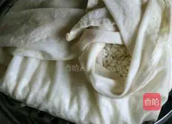 Illustration of making glutinous rice cake 2