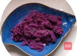 Illustration of how to make purple sweet potato cake 2