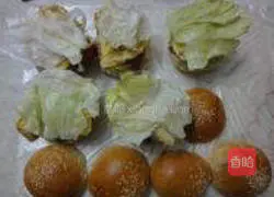 Illustration of how to make burgers 12