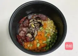 Illustration of how to make braised sausage and vegetable rice 4
