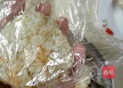 Illustration of how to make simple rice balls 4