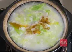 Illustration of how to make cabbage and lean meat porridge 6