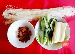 Illustration of how to make spicy and sour rice noodles 1
