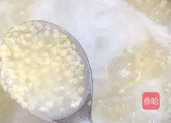 Illustration of how to make mushroom and millet porridge 8