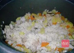 Rice cooker version – Potato and mushroom braised rice recipe 10