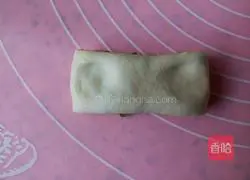 Sesame and scallion oil Illustration of how to make small flower rolls 10