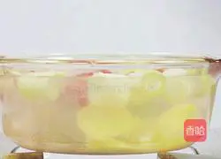 Illustration of how to make beef cold noodles 3