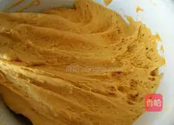 Illustration of how to make pumpkin hair cake 5
