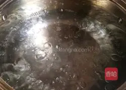 Illustration of how to make sweet potato and millet porridge for health and beauty in autumn 2