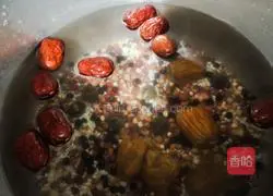 Illustration of how to make eight-treasure porridge 4