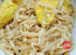Illustration of how to make fried rice noodles 4