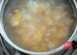 Illustration of how to make sweet potato porridge 3