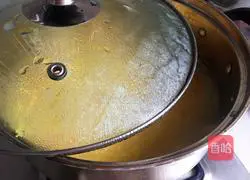 Illustration of how to make sweet potato and millet porridge for health and beauty in autumn 6