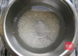 Illustration of how to make scallop and quinoa porridge 3