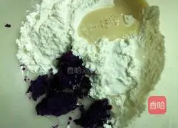 Illustration of how to make rose rolls 4