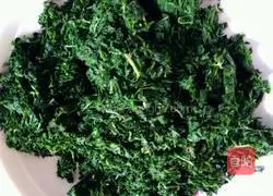 Illustration of how to make carrot and cherry steamed buns (carrot leaves) 4