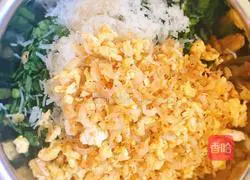 Illustration of how to make leek and egg box 5