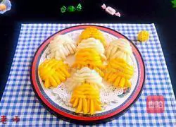 Illustration of how to make pumpkin rolls 13