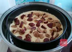 Illustration of how to make mixed dough red date cake 9