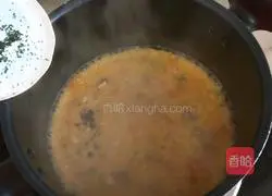 Illustration of how to make tomato and mushroom pearl noodles 16