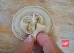 Illustration of how to make sesame rolls 8