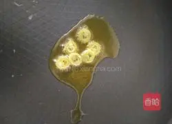 Illustration of how to make braised beans and noodles 7