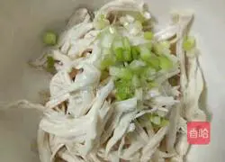 Illustration of how to make shredded mushroom and chicken porridge 6
