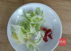 Illustration of how to make braised beans and noodles 10