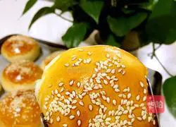 Illustration of how to make hamburger embryos and meal buns 1