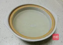 Illustration of how to make claypot rice 1