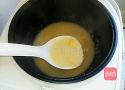 Illustration of how to make sweet potato oatmeal and millet porridge 6