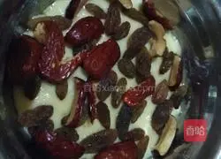 Illustration of how to make cornmeal cakes 6