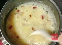 Illustration of how to make chestnut and red dates double rice porridge 8