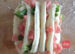 Illustration of how to make scallions and ham rolls 16