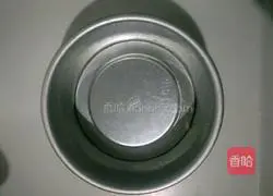 Illustration of how to make blue and white porcelain rice flour steamed cake 6