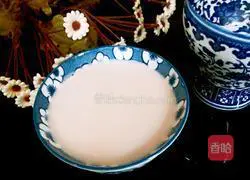 Illustration of how to make peanut and lotus seed paste 5