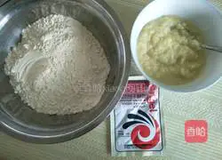 Illustration of how to make big steamed buns with milky corn residue 1