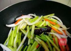 Korean-style squid caps Illustration of how to pour rice 7