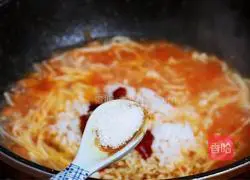 Illustration of tomato and enoki mushroom risotto 14