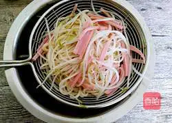 Illustration of homemade cold noodles 10