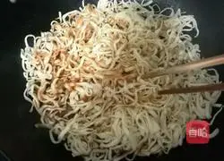 Illustration of Bameng Braised Noodles 4