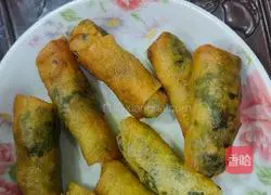 Illustration of how to make shepherd's purse spring rolls 7