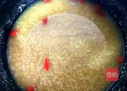 Illustration of how to make chestnut and millet porridge 8