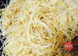 Illustration of Jin's Fried Rice Noodles 8