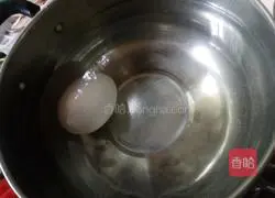 Illustration of how to make chicken whole leg and mushroom clay pot rice 10