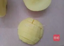 How to make milk, apple and oatmeal porridge Illustration 4