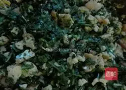 Illustration of how to make shepherd's purse box 1