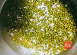 Illustration of how to make mung bean porridge 3