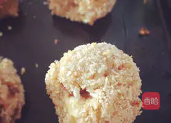 Illustration of making cheese rice balls 5