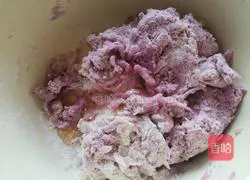 Illustration of how to make purple sweet potato cake 4